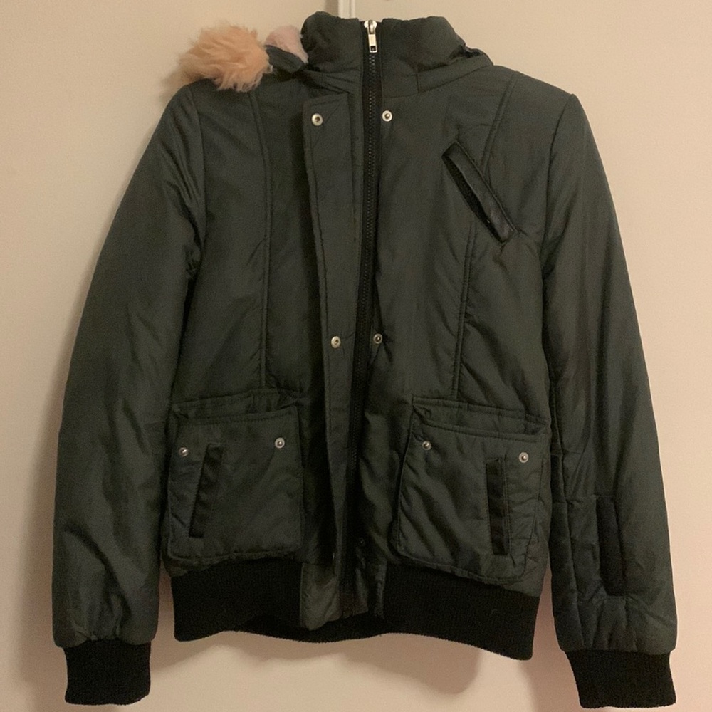 Kenzie Puffers Winter jacket ! made specifically for Canadian weather